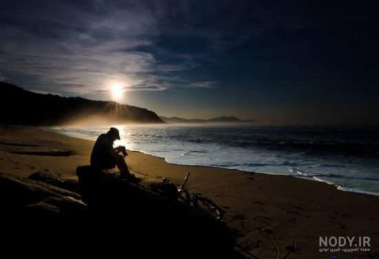  عکس پسر تنها و غمگین کنار ساحل دریا