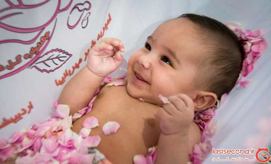 ایده عکس نوزاد با بادکنک ایده عکس نوزاد با بادکنک