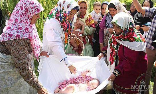 ایده عکس گل غلتان نوزاد ایده عکس گل غلتان نوزاد