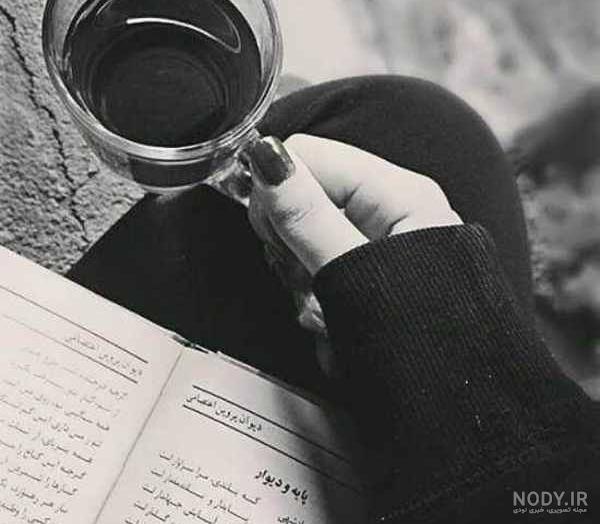 عکس پروفایل کتاب و گل و قهوه عکس پروفایل کتاب و گل و قهوه