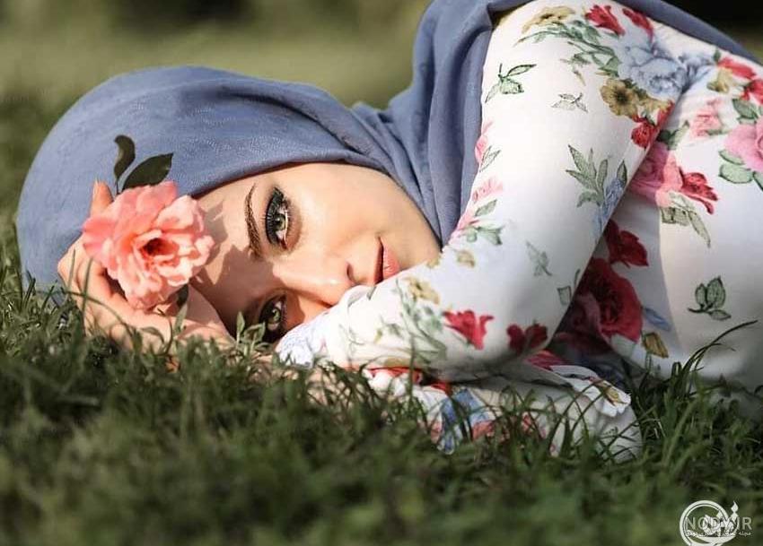 ژست عکس با حجاب اسپرت ژست عکس با حجاب اسپرت