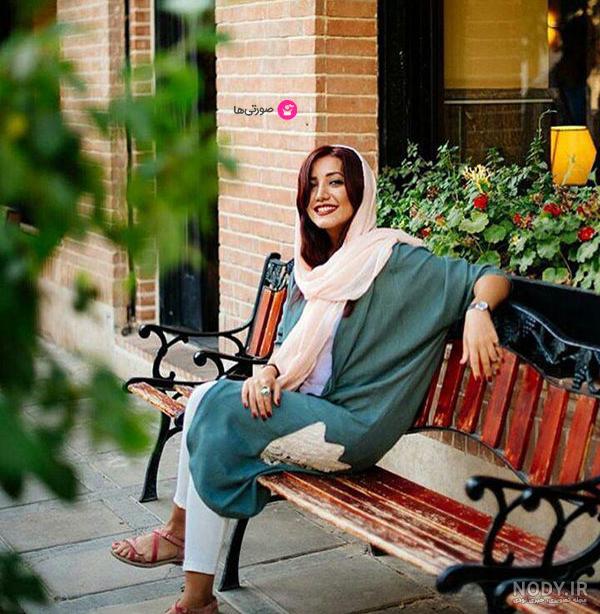 ژست عکس با حجاب در طبیعت ژست عکس با حجاب در طبیعت