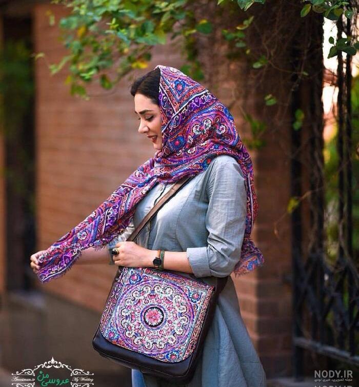 ژست عکس با چادر گل گلی ژست عکس با چادر گل گلی