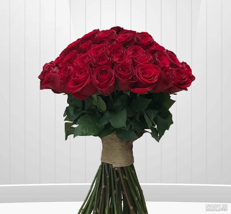 عکس دسته گل رز قرمز عروس