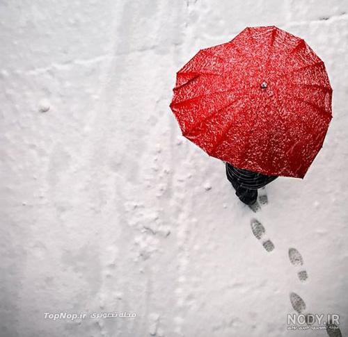 عکس چتر و باران دخترانه
