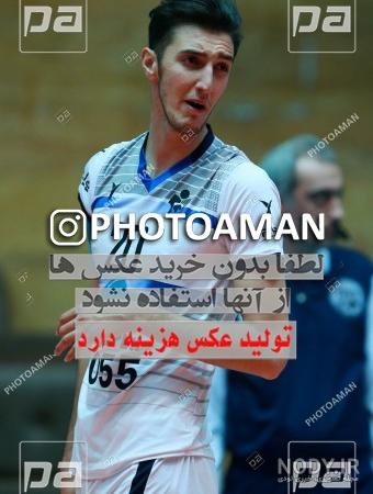 پوریا یلی ویکی پدیا