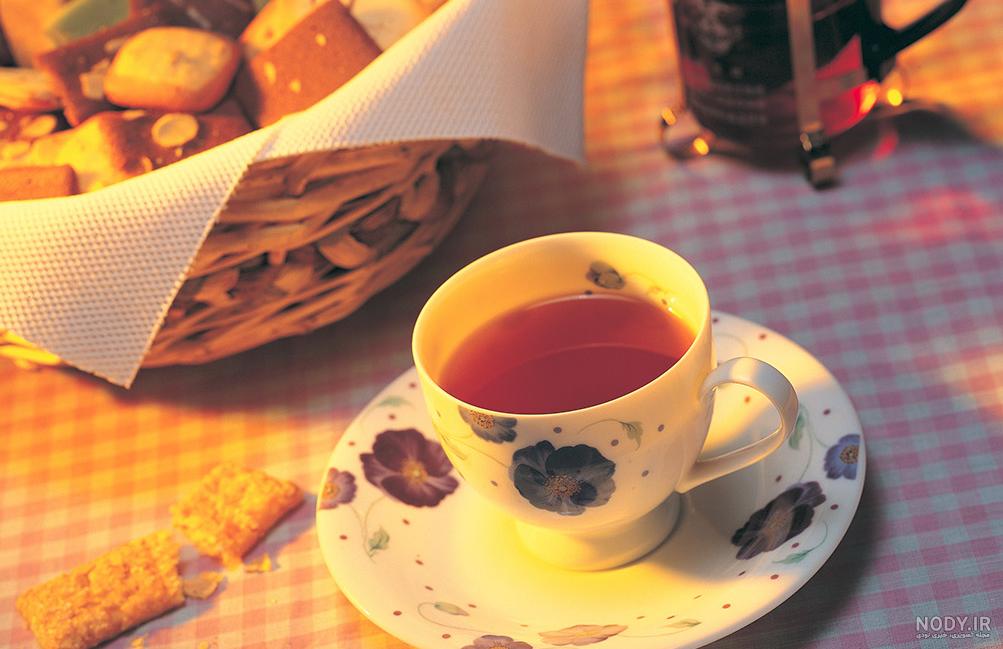 استکان چای خوری پایه دار استکان چای خوری پایه دار