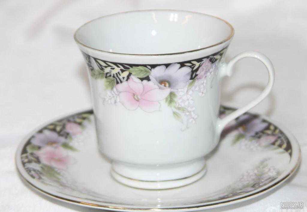 استکان چای خوری پایه دار استکان چای خوری پایه دار