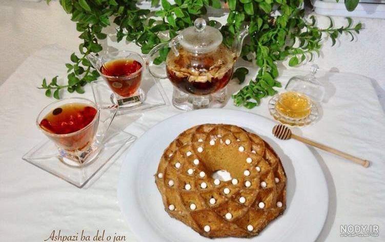طرز تهیه کیک چای با سس شکلاتی
