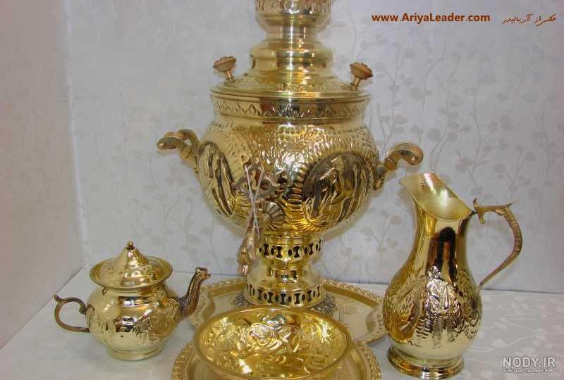 عکس سماور زغالی برنجی قدیمی عکس سماور زغالی برنجی قدیمی