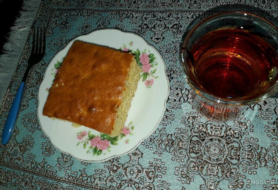 عکس کیک شکلاتی با چای