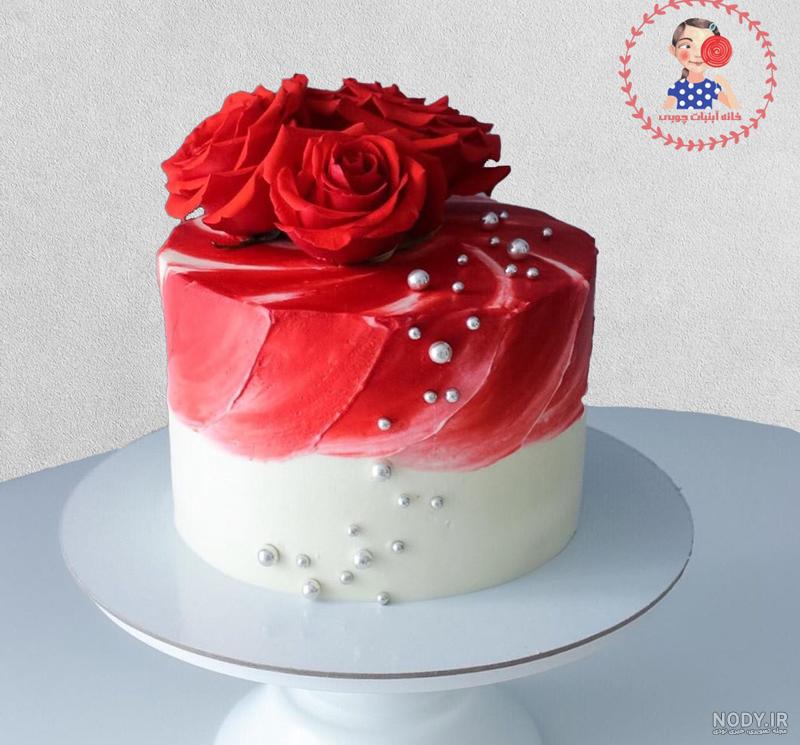 عکس کیک تولد و گل رز