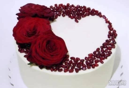عکس کیک گل رز قرمز