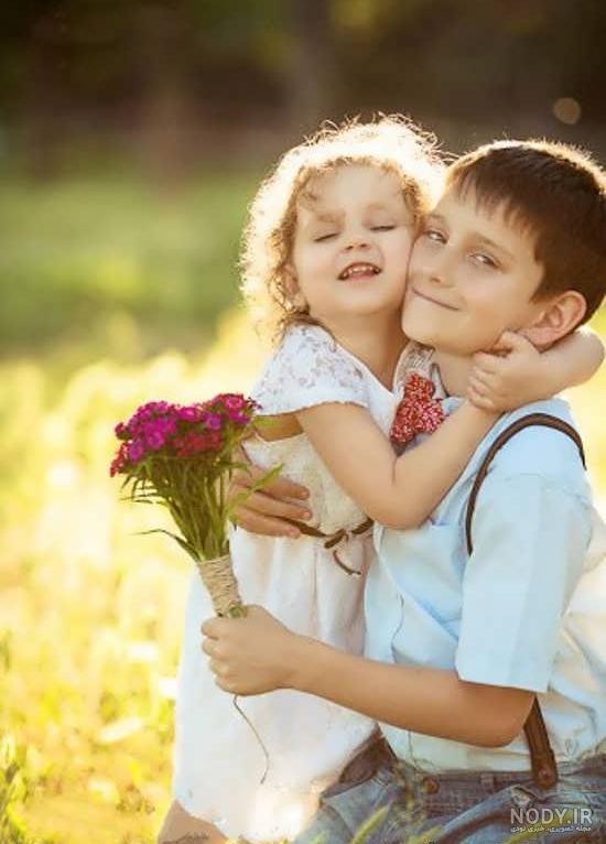 ژست عکس خواهر و برادر ژست عکس خواهر و برادر