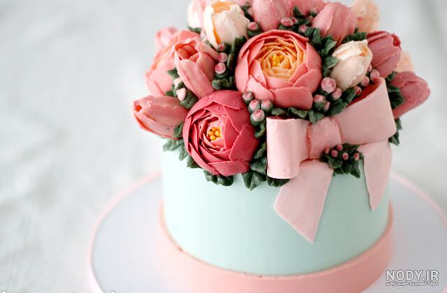کیک با گل رز