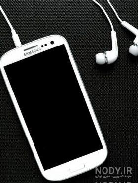 عکس نیمرخ دختر با هندزفری عکس نیمرخ دختر با هندزفری