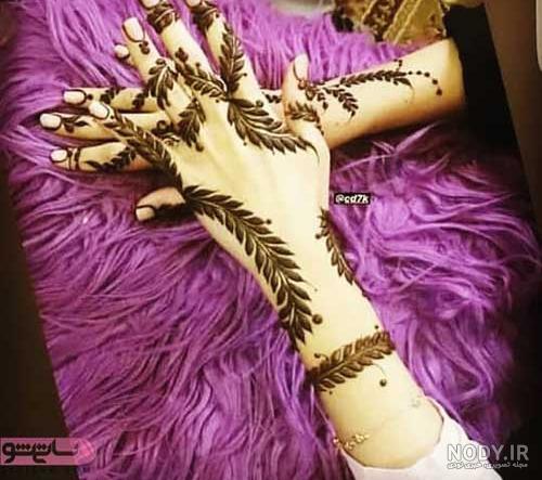 طرح حنا روی مچ دست ساده