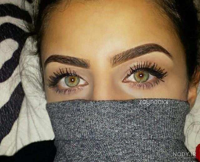عکس چشم عسلی مایل به سبز