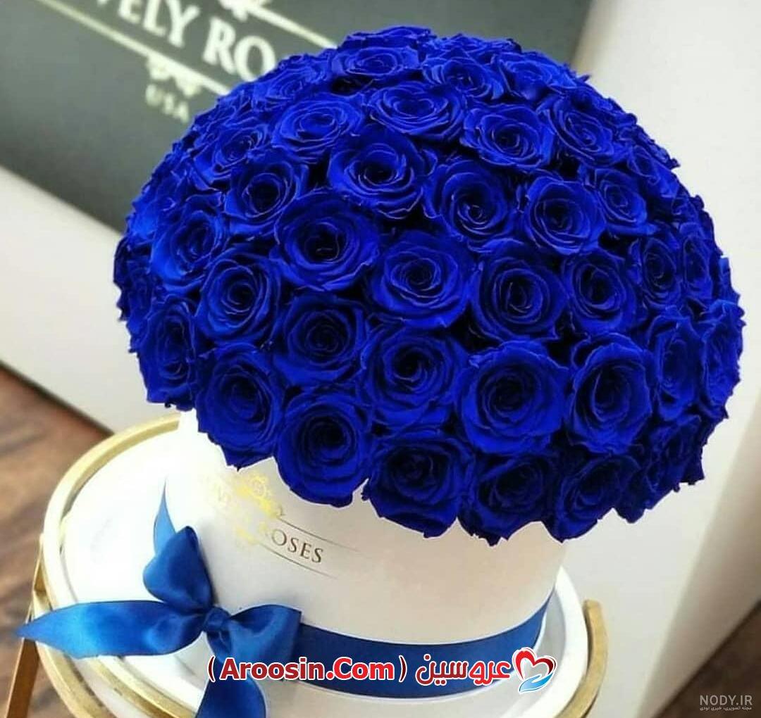دسته گل عروس رز قرمز و سفید دسته گل عروس رز قرمز و سفید