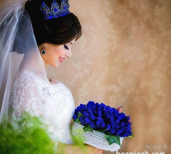 دسته گل عروس رز قرمز کوچک دسته گل عروس رز قرمز کوچک