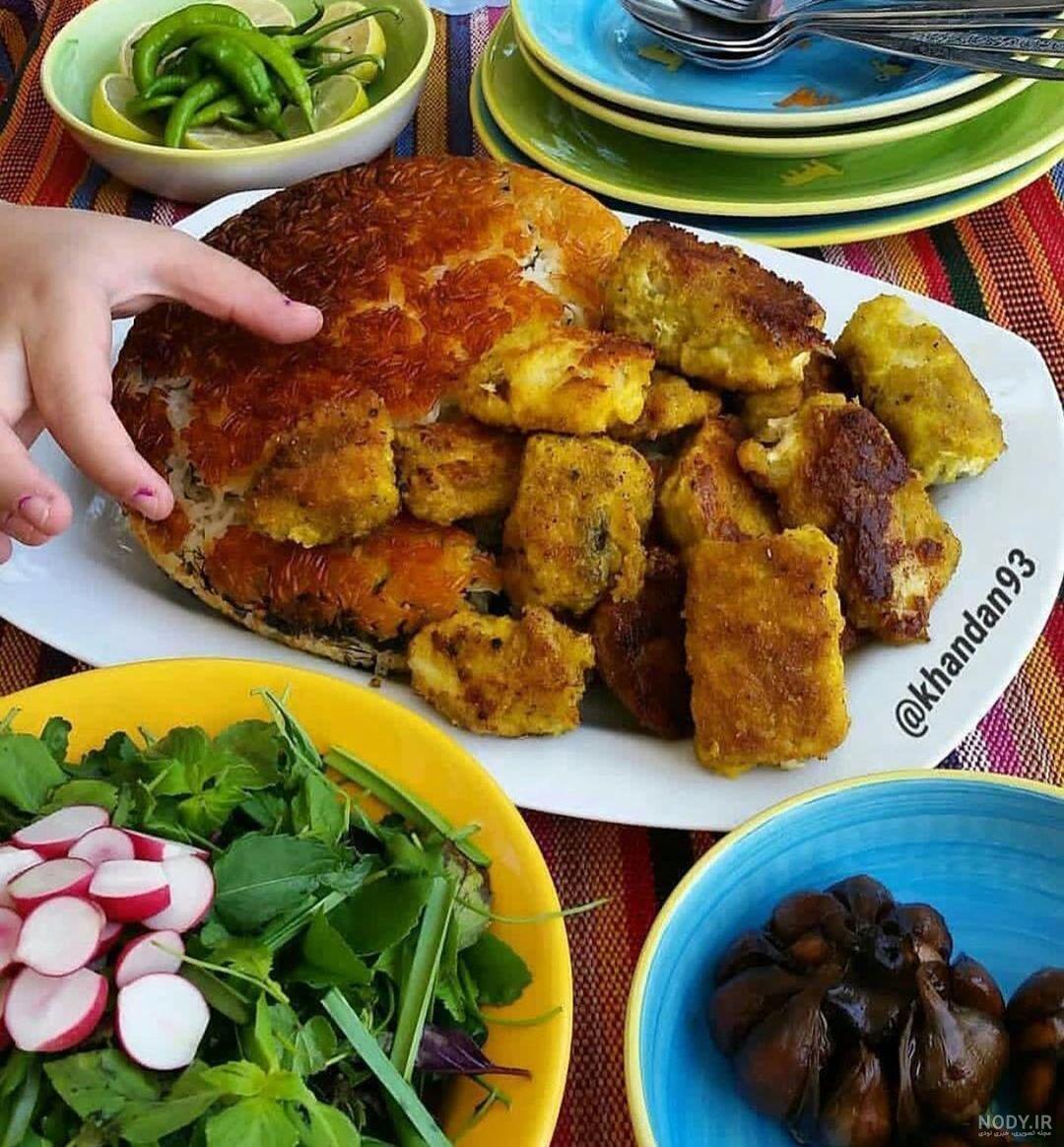 چالش غذا با دوستان صمیمی جالب و خنده دار چالش غذا با دوستان صمیمی جالب و خنده دار