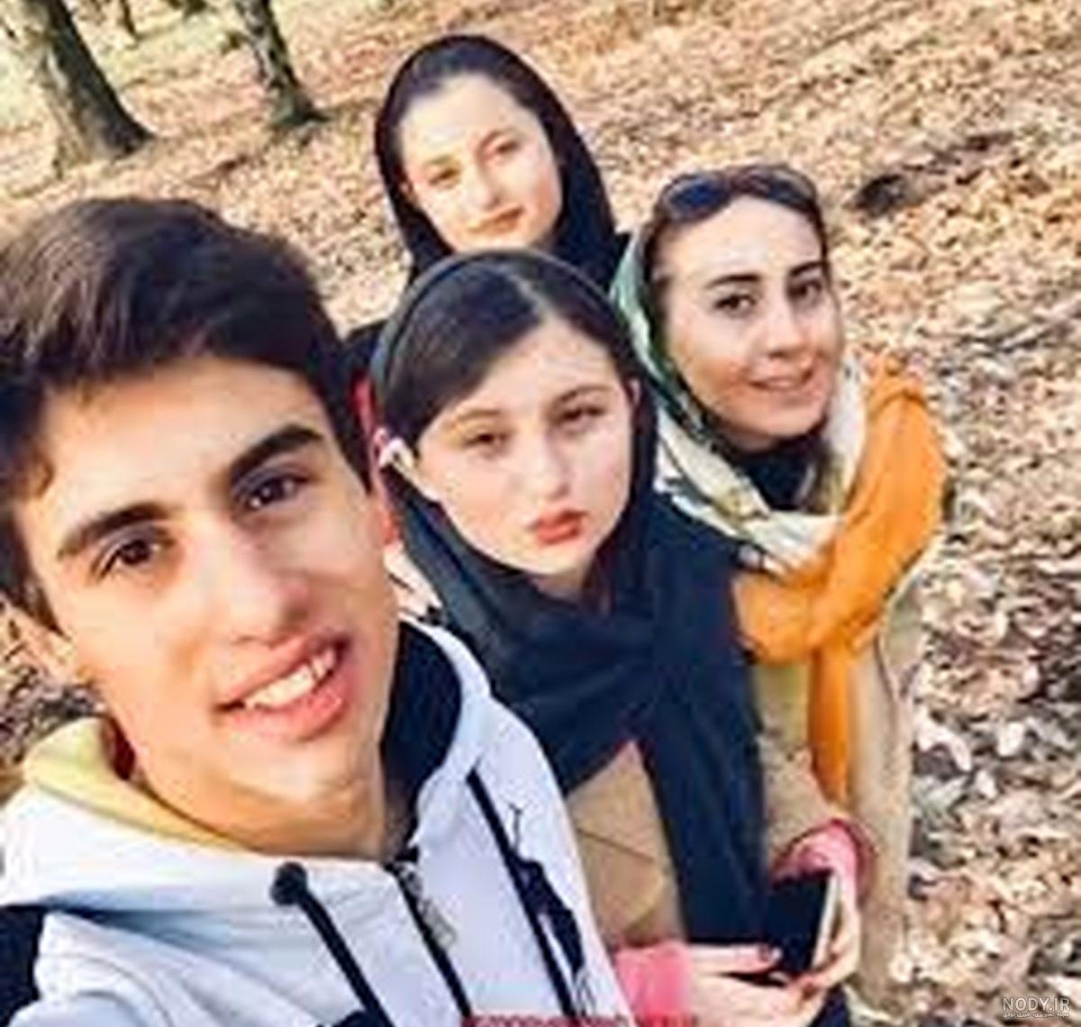 رقص سارا و نیکا در خارج