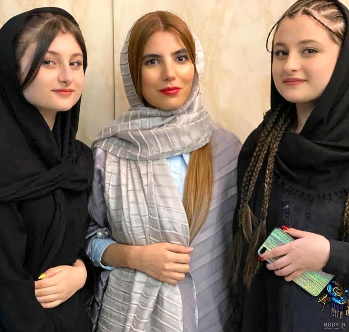 عکس سارا و نیکا در خارج از کشور در استخر