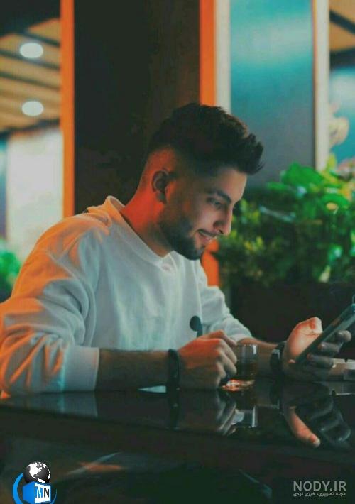 عکس نیکا و متین لب گیری