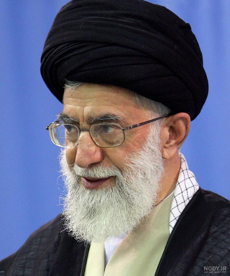 عکس خامنه ای با سیگار