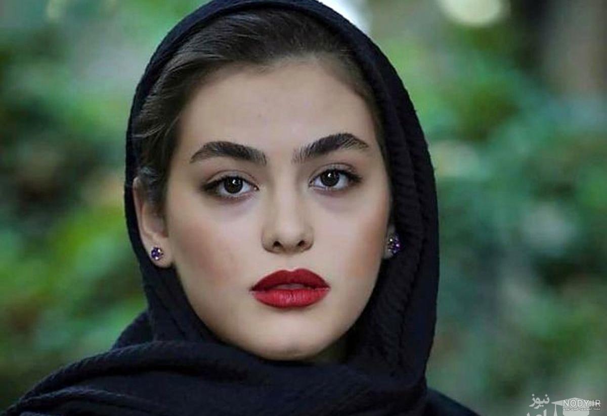 پدر و مادر ریحانه پارسا کیست