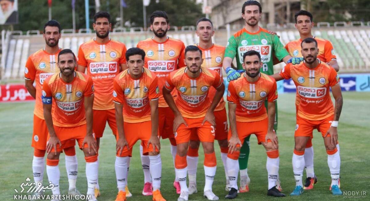 بازیکنان سایپا مقابل استقلال بازیکنان سایپا مقابل استقلال