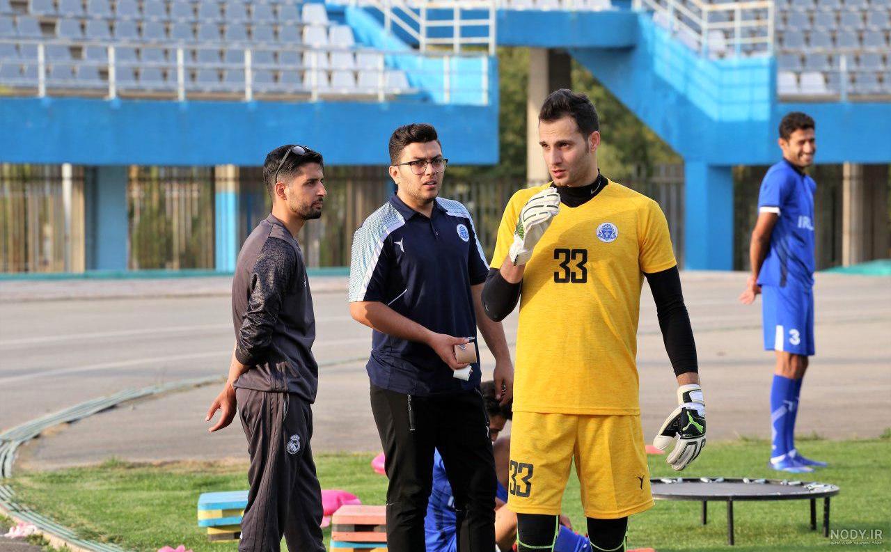 پیج اکبر منادی