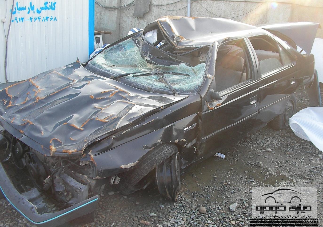 عکس پژو مشکی تصادفی عکس پژو مشکی تصادفی