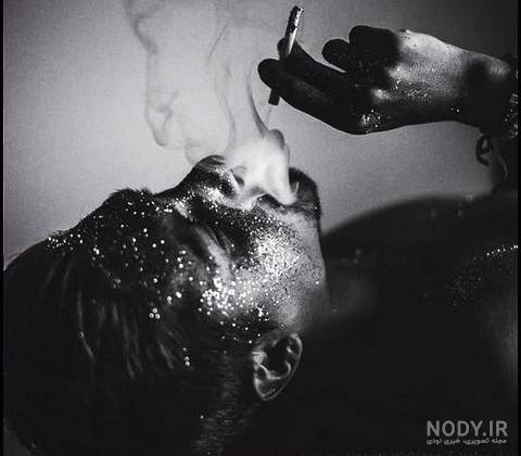  عکس مرد تنها با سیگار