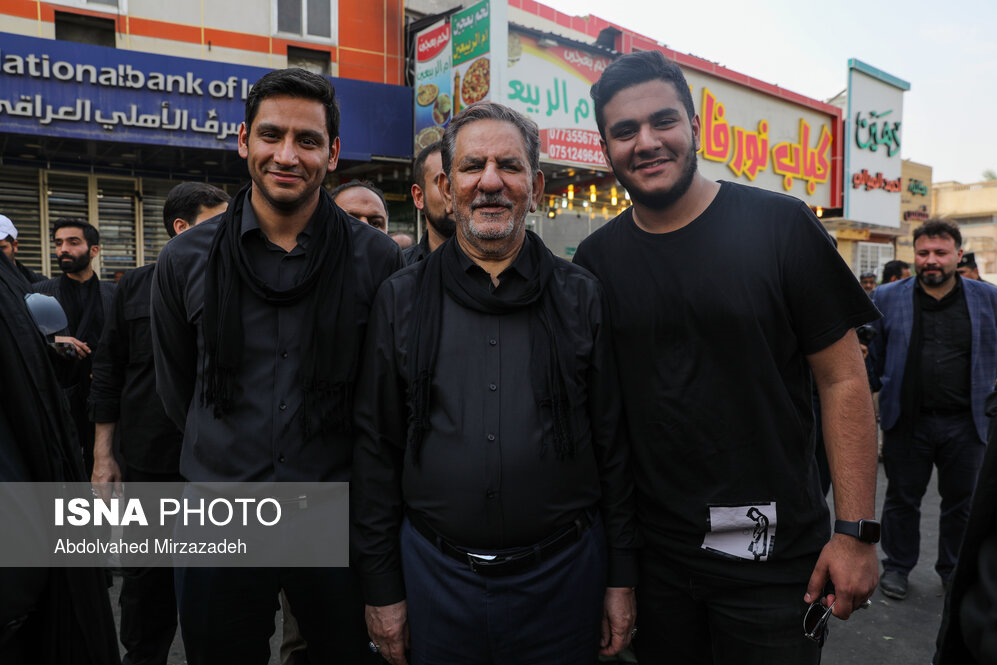 ماشین پسر جهانگیری در انگلیس ماشین پسر جهانگیری در انگلیس