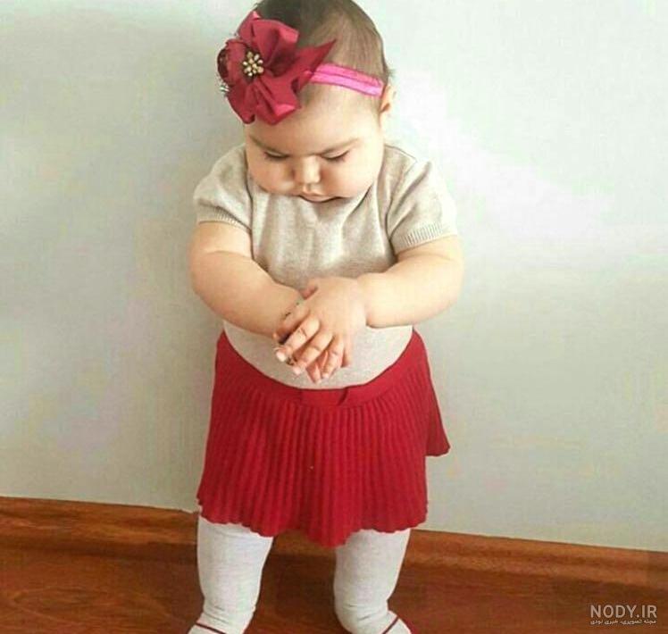 عکس دختر بچه که قهر کرده