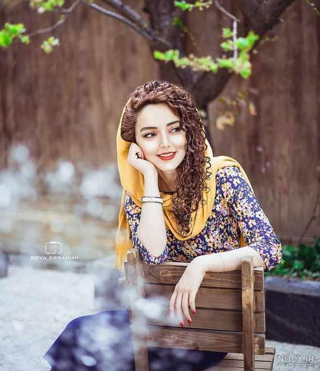 ژست عکاسی دخترانه در باغ ژست عکاسی دخترانه در باغ