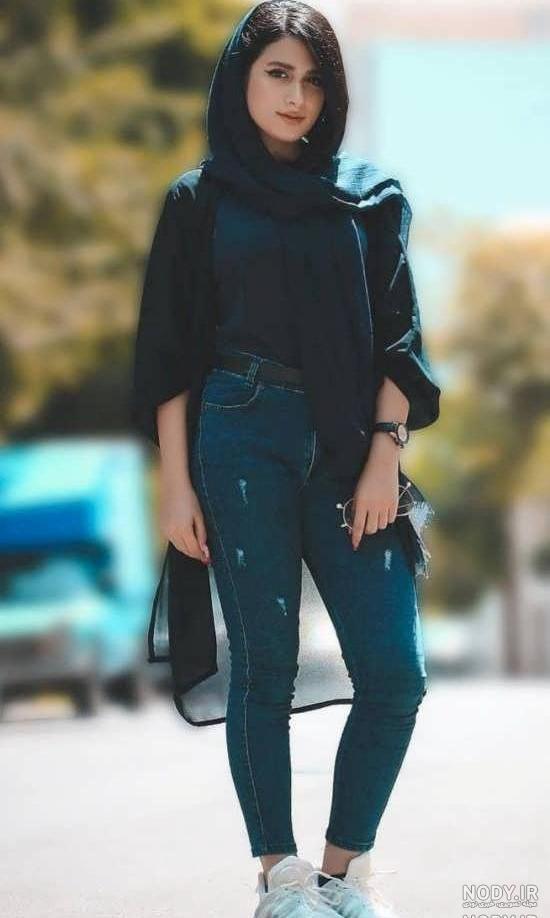ژست عکاسی در باغ ژست عکاسی در باغ