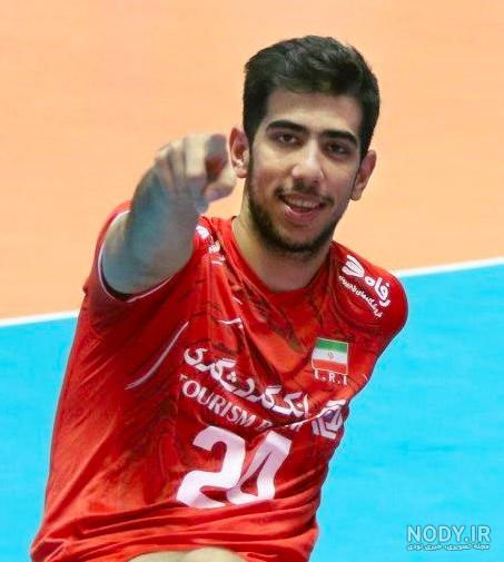 حلقه لاکچری همسر مهدی قائدی حلقه لاکچری همسر مهدی قائدی