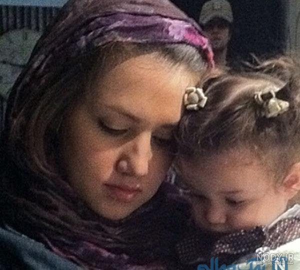 عکس بنیامین بهادری در مراسم خاکسپاری همسرش عکس بنیامین بهادری در مراسم خاکسپاری همسرش