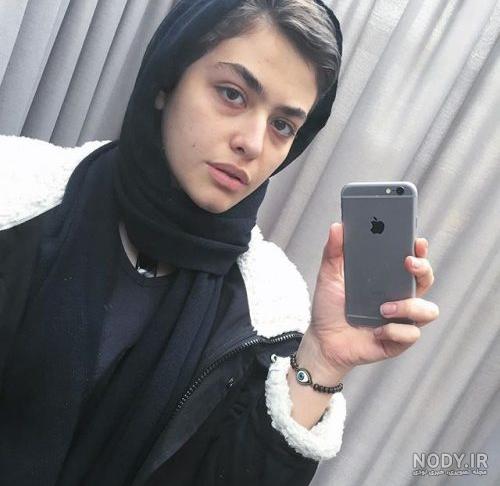 عکس پدر و مادر واقعی ریحانه پارسا