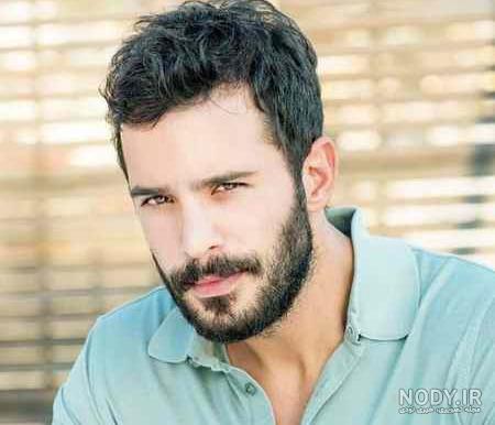 قد و وزن دافنه در عشق اجاره ای