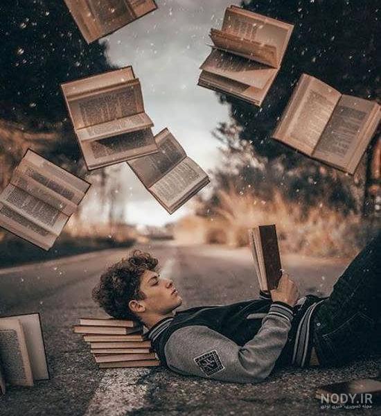 عکس درس خواندن پسرانه