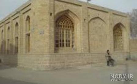 جهانشاه قره قویونلو در کاشیکاری مسجد کبود تبریز، از چه رنگ هایی استفاده کرده است؟