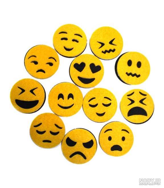 عکس استیکر واتساپ با نمد عکس استیکر واتساپ با نمد