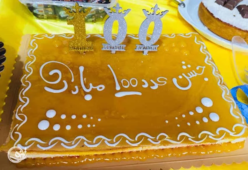 نقاشی عدد ۱۰۰ کودکانه