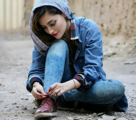 ژست عکاسی در طبیعت بهار ژست عکاسی در طبیعت بهار