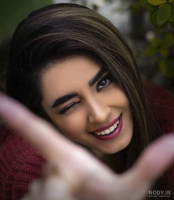 ژست عکس گرفتن ژست عکس گرفتن