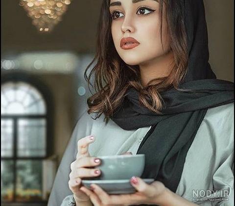 عکس دختر تنها با متن غمگین عکس دختر تنها با متن غمگین