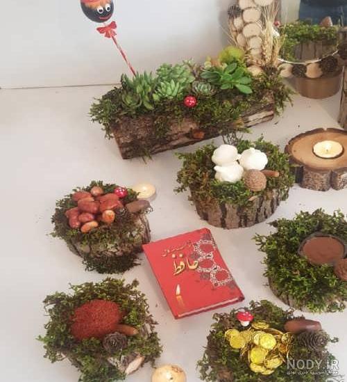 عکس هفت سین روی تنه درخت